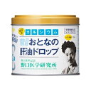 日本人に最も不足していると言われている栄養素「カルシウム」を配合し、レモン味に仕上げました。 おとなの肝油ドロップ同様、ビタミンA・ビタミンD・ビタミンCはもちろん、葉酸や乳酸菌に加え、本物のサメ肝油エキスも配合しています。 「栄養機能食品」 ・ビタミンA ビタミンAは、夜間の視力の維持を助けるとともに、皮膚や粘膜の健康維持を助ける栄養素です。 ・ビタミンD ビタミンDは、腸管でのカルシウムの吸収を促進し、骨の形成を助ける栄養素です。 ・ビタミンC ビタミンCは、皮膚や粘膜の健康維持を助けるとともに、抗酸化作用を持つ栄養素です。 ■お召し上がり方 1日の摂取目安：1～3粒 ■原材料名 砂糖（国内製造）、水飴、サメ軟骨抽出物、粉末オブラート、乳酸菌末、精製鮫肝油／甘味料、酸味料、貝カルシウム、シクロデキストリン、炭酸マグネシウム、ビタミンC、ゲル化剤（ペクチン）、香料、光沢剤、乳化剤、ビタミンA、葉酸、ビタミンD アレルギー表示（特定原材料7品目、及び準ずるもの20品目）：なし ■栄養成分表示(1粒あたり) エネルギー：4.1kcal たんぱく質：0.00g 脂質：0.00g 炭水化物：1.01g 食塩相当量：0.002g ビタミンA：231μg ビタミンD：1.66μg ビタミンC：30mg 主要成分表示(1粒あたり) ビタミンA：231μg ビタミンC：30mg ビタミンD：1.66μg 葉酸：24μg 深海鮫肝油精製油：11.33μg 乳酸菌末：.2mg（10億個） ■取扱上の注意 ・本品は、多量摂取により疾病が治療したり、より健康が増進するものではありません。1日の摂取目安量を守ってください。 ・妊娠3ヶ月以内又は妊娠を希望する女性は過剰摂取にならないよう注意してください。本品は、特定保健用食品と異なり、消費者庁長官による個別審査を受けたものではありません。 ・原材料をご確認の上、食物アレルギーのある方はお召し上がりにならないでください。 ・高温多湿を避け、なるべく涼しい場所に保管してください。 ・本製品は大変やわらかいため、保管中に粒が割れることがありますが品質に問題ありません。 【原産国】 　日本 【問い合わせ先】 会社名：株式会社野口医学研究所 電話：0120-440-600 受付時間：9：00～17：00 (土、日、祝日を除く) 【製造販売元】 会社名：株式会社野口医学研究所 住所：〒105‐0001　東京都港区虎ノ門1-12-9スズエ＆スズエビル4階 【商品区分】 「健康食品」 【文責者名】 株式会社ファインズファルマ 舌古　陽介(登録販売者) 【連絡先】 電話：0120-018-705 受付時間：月～金　9：00～18：00 (祝祭日は除く) ※パッケージデザイン等、予告なく変更されることがあります。ご了承ください。