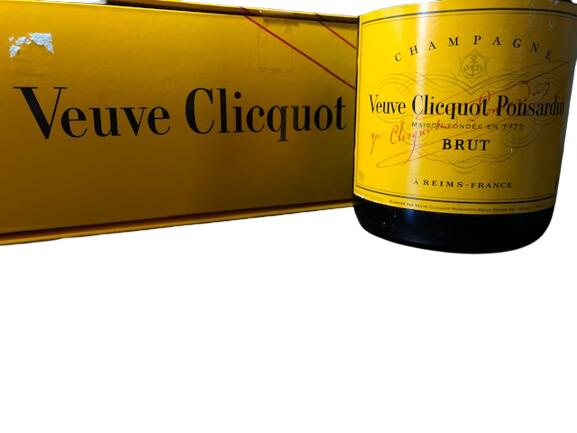 Veuve Clicquot Posardin Brut Yellow Label ヴーヴ クリコ ポンサルダン ブリュット イエローラベル Champagne France シャンパーニュ フランス 750ml 12.5%　　ギフトボックス付 finewineatr-10000184 ファインワイン サンプル画像2