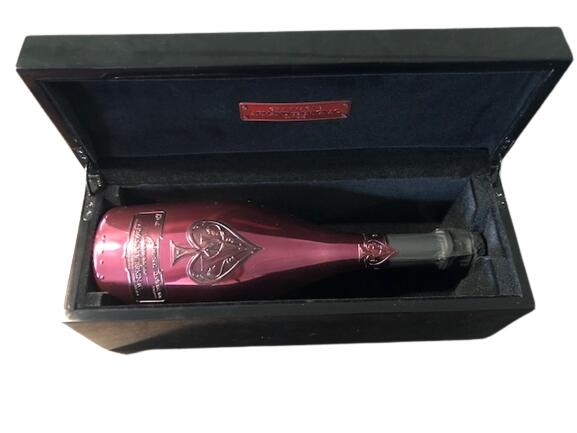 Armand De Brignac RED Demi Sec アルマン ド ブリニャック レッド ドゥミセック 甘口 Champagne France シャンパーニュ フランス 750ml 12.5%　ギフトボックス付（箱に擦れ・傷あり）ボトルに傷あり（写真なし・クレーム対象外）記念日 インスタ映え 高級 キャバクラ ホスト finewineatr-10000228 ファインワイン サンプル画像2
