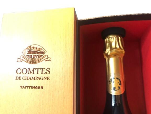 2004 Taittinger Comtes de Champagne Blanc de Blancs Brut Millesime テタンジェ コント ド シャンパーニュ ブラン ド ブラン ブリュット ミレジメ ヴィンテージ Champagne France シャンパーニュ フランス 750ml 12%　ギフトボックス付 finewineatr-10000453 ファインワイン サンプル画像3