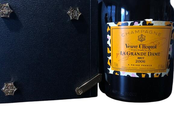 2006 Veuve Clicquot Posardin La Grande Dame Limited Edition by Charlotte Olympia Brut Millesime ヴーヴ クリコ ポンサルダン ラ グランダム by シャーロット オリンピア ブリュット ミレジメ Champagne France シャンパーニュ フランス 750ml 12.5% finewineatr-10000503 ファインワイン サンプル画像3