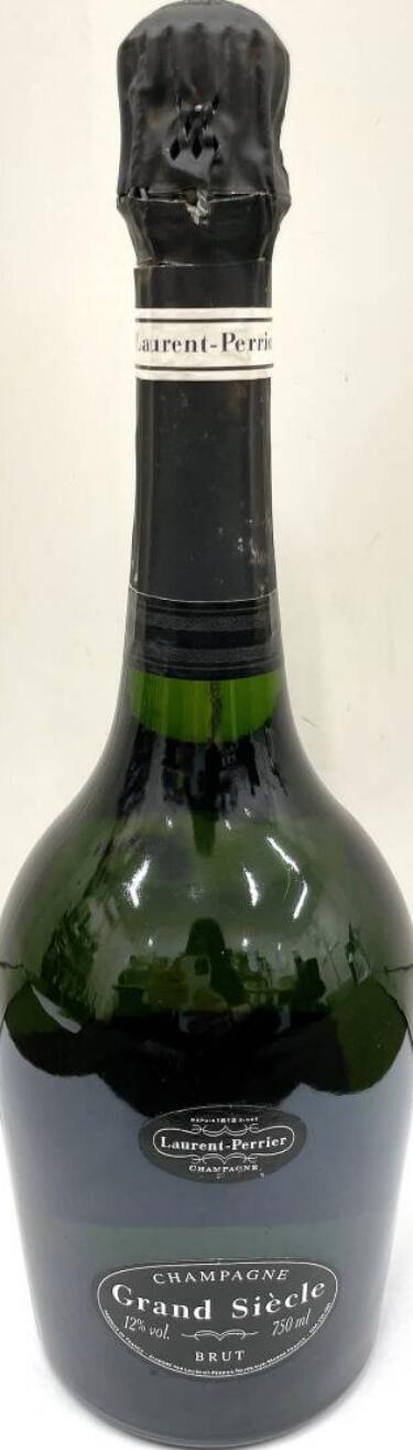1990年代の Laurent Perrier Grand Siecle ローランペリエ グランド シエクル Brut ブリュット 辛口 Champagne France フランス 750ml 12%　ギフト 記念日 インスタ映え 高級シャンパン キャバクラ ホスト お祝い 正月 母の日 父の日 お中元 お歳暮 クリスマス バースデー