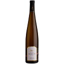 タイプ 白ワインWhite Wine 商品名 ギイ・ヴァッハ リースリング・グラン・クリュ ヴィーベルスベルクGuy Wach Riesling Grand Cru Wiebelsberg 生産者 ギイ・ヴァッハGuy Wach (Domaine des Marronniers) 原産国名 フランス アルザス グラン・クリュFrance Alsace Grand Cru ブドウ品種 リースリング 100%Riesling 100% ヴィンテージ 商品名のヴィンテージをご確認ください 熟成 ステンレスタンクで発酵、澱と共に9-10ヶ月熟成 アルコール度数 13.8% 内容量 750ml ※画像はヴィンテージが異なる場合がございます。商品名のヴィンテージをご確認ください。 ソムリエのワイン解説 樹齢70年の区画と若樹の区画をブレンド。アルザス特有の赤い砂岩の土壌は蓄熱性が良く、真南を向いた斜面はカステルベルクの東隣にあって日当たりが良いため、ブドウが非常によく熟す。広がりのある果実にさりげない芯の強さ持つ、アルザスのリースリングのお手本のひとつ。リースリング好きの方にとっては、外すことのできないグラン・クリュです。 生産者を知ると、ワインはもっと美味しくなる Guy Wach (Domaine des Marronniers) ギイ・ヴァッハ 生産者の概要 リースリングに「涼しさ」を求めるならば絶対に外せない造り手。品種とテロワールの正当な組合せを理解し、その美点を限りなく引き出すことに成功している。 3つのポイント 1.1748年にブドウ栽培を、1888年より元詰めを開始した歴史ある生産者。 2.約8haの所有畑の内、樹齢50年以上の区画が75％を占め、最も古いカステルベルクの樹齢85年のブドウはアルザスにおいて非常に貴重。 3.ベタンヌ＆ドゥソーヴでは「テロワールの特徴を強く表したワイン」と3ツ星評価を受けた。 生産者のこだわり アルザスで最も古い畑のひとつ、カステルベルクは、この地方よりも冷涼なドイツやオーストリアから持ち込まれた品種であるリースリングの美しさが最も引き立つグランクリュだ。アルザス北部、近隣のミッテルベルクハイムやバールよりも奥まったところにあるアンドローの村に面し、ヴォージュの山肌の急斜面に広がっている。すぐそばに高い山が迫る谷の入口に位置しているため、北部アルザスの中でもより涼しい気候もさることながら、この畑を最も特徴付けるのは、アルザスのグランクリュ唯一のシスト土壌である。ドイツの銘醸地モーゼルと同じく、ミネラルに富む粘土由来の痩せた土壌では、重厚感と伸びやかさを兼ね備えた味わいとなり、中部アルザスにありがちな暑い気候と粘土石灰系土壌で育つ酸が固く重苦しいリースリングとは一線を画す。このカステルベルクの唯一無二のキャラクターの表現と真摯に向き合うのがギイ・ヴァッハである。1748年にブドウ栽培を、1888年より元詰めを開始した歴史ある生産者で、古樹を非常に大事にしている。約8haの所有畑の内、樹齢50年以上の区画が75％を占め、最も古いカステルベルクの樹齢85年のブドウはアルザスにおいて非常に貴重である。地中深くまで根を伸ばしたブドウの樹はしっかりとミネラルを吸い上げ、ギイ曰く「まっすぐでクリスタルのような」この地のリースリングのキャラクターに深みと複雑味が与えられる。ブドウ栽培は環境に配慮し、徐々にビオロジックに移行しており、ブドウの生育期には畑は様々な草花に覆われる。生理学的に成熟するまで待つのはもちろん、糖度と酸度のバランスも計って収穫されたブドウは自然酵母でゆっくりと発酵した後、伝統的なフードルで熟成される。もうひとつのグランクリュ、ヴィーベルスベルクも忘れてはならない。砂岩土壌ならではの抜けがよくふくよかな果実味と、しなやかな酸と、軽やかな広がりと、さりげない芯の強さは、アルザスのリースリングの基本形のひとつといえる。肩に力の入らないギイ・ヴァッハならではのナチュラルな造りが、このグランクリュの特徴をさらに活かしている。品種とテロワールの正当な組み合わせを知る最上の造り手の一人であり、ベタンヌ＆ドゥソーヴでは「テロワールの特徴を強く表したワイン」と3ツ星評価を受けている。尚、独創的なラベルは画家でもあるギイ自らデザインしている。 ■種類 ワイン Wine 果実酒 洋酒 お酒 ドリンク ■販売元 ワイン専門商社 株式会社Firadis ワインセンモンショウシャ カブシキガイシャフィラディス Firadis WINE CLUB30 フィラディス ワインクラブサーティ ワイン専門通販サイト Firadis WINE CLUB楽天市場店 フィラディス ワインクラブ ラクテンイチバテン