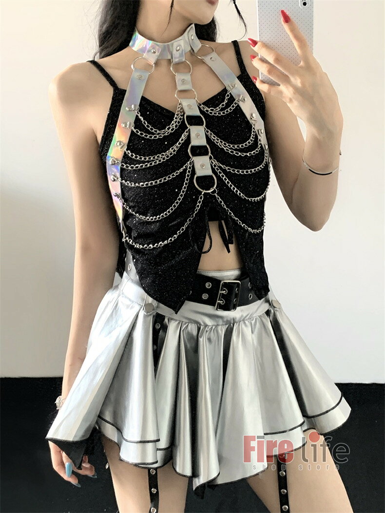 大人ダンス衣装 レディース 首掛け へそ出し チェイントップス シルバースカートガールズグループ DSダンス ステージ衣装 アイドル衣装 原宿風 ヒップホップ hiphop ジャズ ダンス k-pop 派手 おしゃれ イベント 発表会 韓国ダンス 送料無料