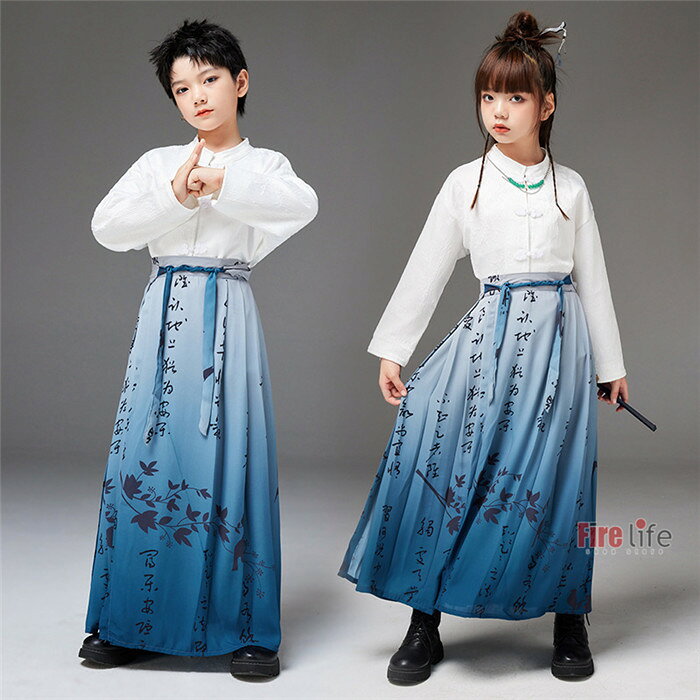 商品情報素材ポリエステルサイズ【110cm】 適応身長100-110cm【120cm】 適応身長110-120cm【130cm】 適応身長120-130cm【140cm】 適応身長130-140cm【150cm】 適応身長140-150cm【160cm】 適応身長150-160cm【170cm】 適応身長160-170cm 注意事項:1、モニターの発色具合によって、色が実際のものと相違する場合がございます。2、サイズは当店平置き実寸サイズです。生地の伸縮により若干の誤差及びタグの表記とは異なる場合があります。2-3cmの誤差はご容赦下さいませ。3、少々匂いがありますが、置いたままで2-3日くらいになくなりますので、ご安心ください。4、簡易梱包の為、お受け取り時にたたみ皺が有ると思いますが、ご了承ください。キッズダンス衣装 セットアップ チャイナ風 HIPHOP 男の子 女の子 ヒップホップ ジャズダンス ステージ衣装 ブルー グラデーション K-POP 110〜180cm 男の子 女の子 ヒップホップ ジャズダンス ステージ衣装 ブルー グラデーション 5