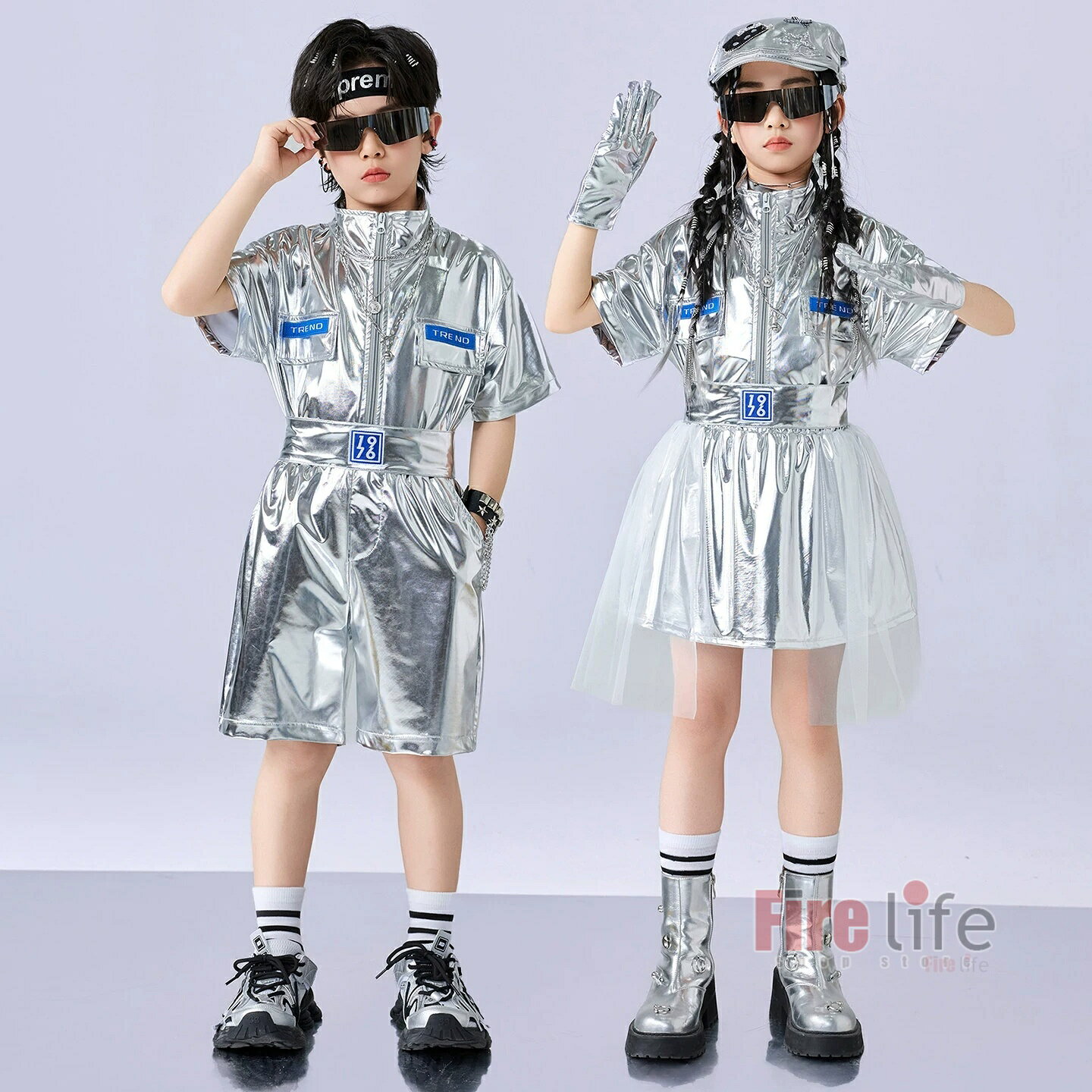 キッズダンス衣装 セットアップ 銀色 ガールズ男の子 シルバー メタリック 光沢 半袖ジップトップス ショートパンツ レーススカート ヒップホップ 練習着 ジャズ JAZZ HIPHOP k-pop衣装 子供服 韓国ダンスウェア 応援団 ステージ衣装 オシャレ 110-180cm
