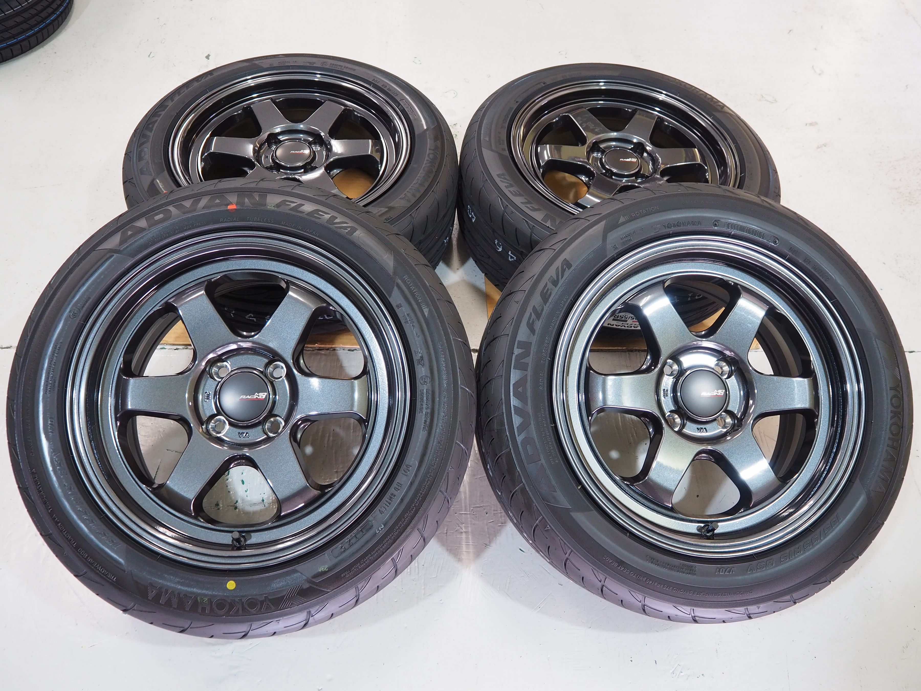 Rakuten - NDロードスターシビック インテグラMID Rasing R0615inch 7.0J 4H100+35クリスタルブラックブラックヨコハマ ADVAN FLEVA195/55R15新品 ホイール・タイヤ 4本セット
