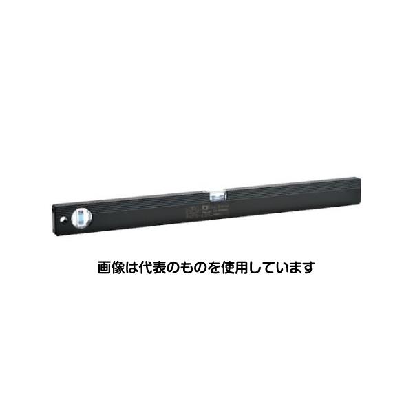 【アズワン AS ONE】実験室設備 工具類 工具、道具 ●樹脂製フラット型サイドキャップ付で建材等を傷つけません。 ●水平気泡管は拡大レンズ付きで大変見やすく、精度調整機構付で便利です。 ●測定基準面がV溝付でパイプ等の測定ができます。 ●6本線気泡管は1/100と2/100勾配の測定ができます。 ●垂直気泡管は精度調整機構付で便利です。 ●磁石付で鉄骨工事・プラント工事に便利です。 ●水平・垂直の測定に。 商品の仕様 ●長さ(mm)：600 ●高さ(mm)：51 ●厚さ(mm)：19.5 ●マグネット：2ヵ所 ●本体色：ブラック ●気泡管色：ブルー ●精度：±1.00mm/m=±0.0573° ●感度：0.35mm/m=0.0201° ●材質／仕上：本体／アルミ合金押出材硬化処理、気泡管／アクリル樹脂(PMMA) ●原産国：日本 ●コード番号：485-0611 【※ご注意ください】商品は代表の画像を使用しています。