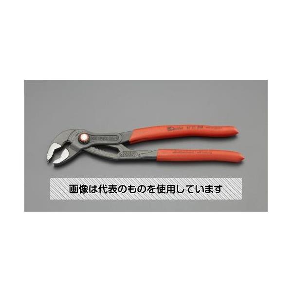 【アズワン AS ONE】実験室設備 工具類 工具、道具 ●コブラシリーズ。 ●従来のロック機能に加えてプッシュ機能が合わさり、更に素早く口幅の調整が行えます。 ●手の入りにくい狭い箇所での作業でもハンドルを動かすだけで口幅調整が簡単にできます。 ●三枚合わせのボックスジョイント構造を採用しており、使用時のアゴの横ブレがないため、より軽い力で使用できます。 商品の仕様 ●型番：8721250 ●ハンドル：プラスチックコーティング ●仕上げ：クロムメッキ ●最大開口：2" ●最大ナット：46mm ●全長：250mm ●重量(g)：335 ●材質：クロームバナジウム電気鋼 ●調整段数：25 ●アゴの開き幅調整の際に、ロックボタンを押さなくてもハンドルをスライドさせるだけでアジャスト完了の簡単構造 ●一度食いつくと滑らない独自のアゴ形状でさまざまな形状のワークにジャストフィット 【※ご注意ください】商品は代表の画像を使用しています。
