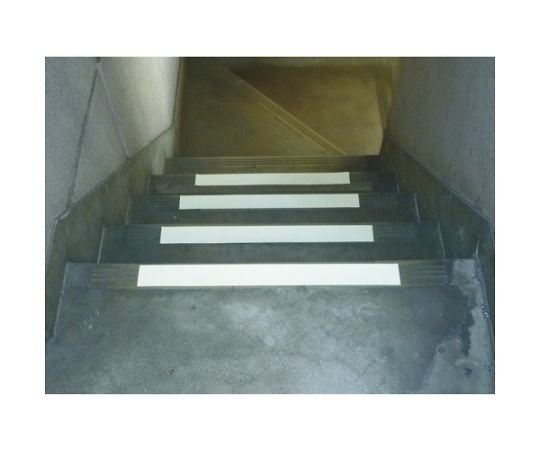 トラスコ中山 蓄光ノンスリップテープ 100mmX2m TNHS-1002 入数：1巻