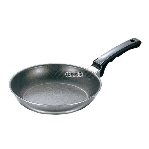 商品の特徴 エレックマスターライト フジIH フライパンDX 22cm 製品仕様 ●英語商品名:Elec Master Light Fuji IH Frying Pan DX 22cm ●商品ブランドシリーズ:エレックマスターライト ●品名情報分解1 物:フライパン ●品名情報分解3サイズ:22cm ●外寸:φ231/底径:160 ●内寸:22cm/深さ：45 ●重量:0.7kg ●板厚み:2 ●材質:本体：ステンレス・アルミクラッド三層鋼/内面フッ素樹脂加工 ●電磁調理器:200V JANコード：4992972106919