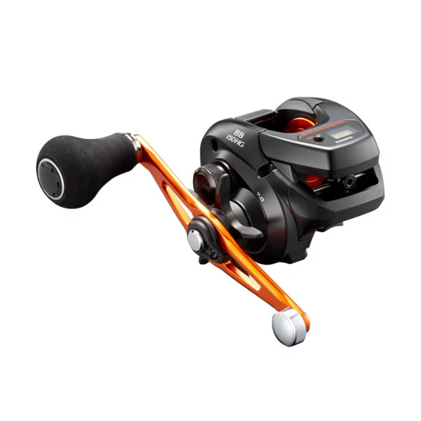 商品の特徴 シマノ(shimano) 21 バルケッタBB 150HG(右ハンドル) 実釣性能に磨きをかけた、カウンター付小型リールのベーシックモデル。 前作からハンドルをロング化し、巻き上げ性能を向上。夜釣りはもちろん、日中でも高視認性を誇り、電池交換も簡単なLEDバックライトを装備。 鯛ラバ、ライトジギング、メタルスッテといったオフショアルアーから船のライトゲームまで、手軽で、信頼感のあるゲームをお届けします。 製品仕様 ●品番：150HG RIGHT ●ギア比：7 ●最大ドラグ力(Kg)：5 ●自重(g)：220 ●スプール　径(mm)/幅(mm)：33/22 ●糸巻量ナイロン(号-m)：3-140, 4-100 ●糸巻量PE(号-m)：1.5-200, 2-150, 3-100 ●最大巻上長(cm/ハンドル1回転)：70 ●ハンドル長さ(mm)：55 ●ベアリング数BB/ローラ—：3/1 ●夢屋ハンドルノブタイプ：A ●夢屋ハンドルタイプ：BH-1 JANコード：4969363044037
