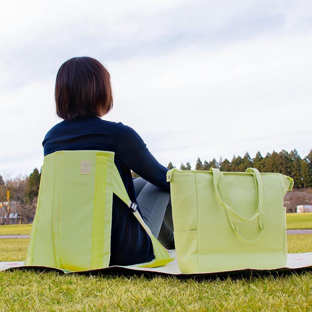 キャプテンスタッグ(CAPTAIN STAG) アプリール コンパクトFDチェアマット [ グロウ ブルーム ] | アウトドア アプリール イス キャンプ キャンプ用品 ケース付 コンパクト ザブトン シート チェア チェアマット チェア使用時