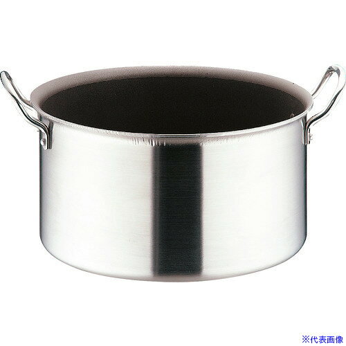 オレンジブック トラスコ中山　TRUSCOTKG IHセレクト 2層クラッド 半寸胴鍋 22cm 〔品番:AHVF603〕[ 注番:1383154]特長●TKG IHセレクト 2層クラッド シリーズ ステンレス+アルミニウムの2層構造で、熱伝導が速く省エネに繋がります。● 鍋全体を均一にしっかり加熱するため、ムラなく美味しく仕上がります。●外面は電磁調理器との相性が良いステンレス鋼、内面は熱伝導に優れ フッ素樹脂がはがれにくいアルミの2層クラッド鋼は電磁調理器使用時で も熱まわりが均一で、鍋全体がムラなく加熱されます。●ハンドルは耐久性に優れたステンレスを採用。●シリコン製のクールハンドル付で 熱くなりにくいです。仕様●容量(L)：05.0●底径(mm)：190●板厚(mm)：3.2仕様2●サイズ表示(内径cm)：22●外径×深さ(mm)：240×160●重量(kg)：1.73材質/仕上セット内容/付属品注意原産国（名称）中国JANコード4905001116964本体質量1650gオレンジブック トラスコ中山　TRUSCOTKG IHセレクト 2層クラッド 半寸胴鍋 22cm 〔品番:AHVF603〕[注番:1383154][本体質量：1650g]《包装時基本サイズ：290×245×135》〔包装時質量：3700g〕分類》研究用品》厨房用品》調理器具☆納期情報：メーカー取り寄品（弊社より発送）