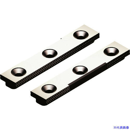 オレンジブック トラスコ中山　TRUSCOジェラルディ コンパクトGバイス用 グリップ口金P1.5mm T2(ペア) 〔品番:GR650TG01T2〕[ 注番:2066073]特長●1.5mmピッチのグリップがついたインサート式口金です。●リバーシブルで、片側は口金の中央部にグリップが付いておらず、ワークを傷付けずにクランプできます。●一般的な被削材のクランプに向いています。用途●一般被削材のクランピング用。仕様●全長(mm)：82●全幅(mm)：15●全高(mm)：8●タイプ：グリップ口金P1.5mm●適合機種：タイプ2仕様2●コンパクトグリップバイス用インサート口金(リバーシブル)材質/仕上セット内容/付属品注意原産国（名称）イタリアJANコード4534644106522本体質量200gオレンジブック トラスコ中山　TRUSCOジェラルディ コンパクトGバイス用 グリップ口金P1.5mm T2(ペア) 〔品番:GR650TG01T2〕[注番:2066073][本体質量：200g]《包装時基本サイズ：260×100×70》〔包装時質量：250g〕分類》工作機工具》ツーリング・治工具》マシンバイス☆納期情報：メーカー取り寄品（弊社より発送）