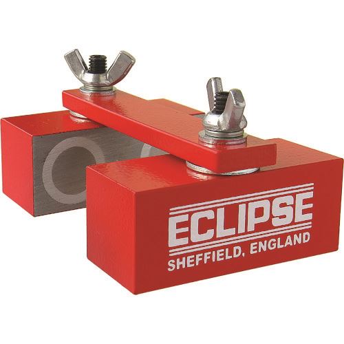 オレンジブック トラスコ中山　TRUSCOECLIPSE エクリプス 調節式クランピング連接棒 ペアー 127x25x48 〔品番:NW920OTPR〕[ 注番:2085302]特長●溶接や組み立てに、任意の角度でクランプできます。仕様●幅(mm)：48●奥行(mm)：127●高さ(mm)：25仕様2●アルニコ製マグネット材質/仕上セット内容/付属品注意原産国（名称）中国JANコード本体質量0.5kgオレンジブック トラスコ中山　TRUSCOECLIPSE エクリプス 調節式クランピング連接棒 ペアー 127x25x48 〔品番:NW920OTPR〕[注番:2085302][本体質量：0.5kg]分類》工事・照明用品》溶接用品》ガス溶断用品☆納期情報：メーカー取り寄品（弊社より発送）