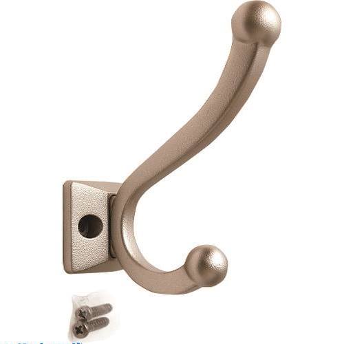 オレンジブック トラスコ中山　TRUSCOスガツネ工業 (110043582)PXB-BN05-231-BM/真鍮製玉付ダブルフック 〔品番:PXBBN05231BM〕[ 注番:2256682]特長●フックの先端が球状なので、安心してご使用いただけます。仕様仕様2●ニッケルめっき／ブラストメタル材質/仕上セット内容/付属品●PXB-BN05-211：十字穴付なべタッピンねじ4×20●PXB-BN05-231：十字穴付なべタッピンねじ5×25注意●素材の特性を活かしているため、各製品の仕上げにはばらつきがあります。●独特の味わいとしてお楽しみください。原産国（名称）インドJANコード4510932185530本体質量415gオレンジブック トラスコ中山　TRUSCOスガツネ工業 (110043582)PXB-BN05-231-BM/真鍮製玉付ダブルフック 〔品番:PXBBN05231BM〕[注番:2256682][本体質量：415g]分類》金物・建築資材》建築金物》吊金具☆納期情報：メーカー取り寄品（弊社より発送）