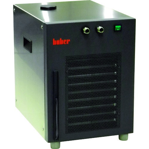 オレンジブック トラスコ中山　TRUSCOフーバー 冷却水循環装置 〔品番:HTS1〕[ 注番:2567675]特長●循環水をラジエター部で空冷するWater to Air式のコンパクトチラーです。●コンプレッサーを搭載しておらず、振動もなく動作音も大変静かです。●循環温度は室温に依存します。用途●CCDカメラ、半導体レーザーの冷却に。●小型実験装置の冷却に。●ペルチェ素子の冷却に。仕様●幅(mm)：280●奥行(mm)：398●高さ(mm)：387●最大流量(L/min)(50/60Hz)：8●電源(V)：単相230●冷却能力(W)：1kW(20℃時)●温度調節範囲(℃)：5〜80●消費電力(W)：384仕様2●冷却能力：650W(室温20℃、吐出水温と戻り水温の差が15℃の場合)●密閉系循環装置●空冷式●最大揚程：2m●使用環境温度：5〜40℃●接続口径：M16×1.0オス●電源コード長さ：1.8m材質/仕上セット内容/付属品注意●ご注文時に電圧のご指定をお願いします。原産国（名称）ドイツJANコード本体質量18kgオレンジブック トラスコ中山　TRUSCOフーバー 冷却水循環装置 〔品番:HTS1〕[注番:2567675][本体質量：18kg]分類》研究用品》研究機器》冷却水循環装置☆納期情報：メーカー直送品（送料元払い）【法人限定＝会社名ご記入お願い致します。】 ※北海道・沖縄・離島は運賃別途商品も含む