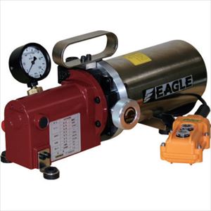 オレンジブック トラスコ中山　TRUSCOイーグル リリーフバルブタイプ単動型電動油圧ポンプ 有効油量1.6L 〔品番:KHB6020S〕[ 注番:2572142]特長●単動型分離式爪つきジャッキ：KSタイプとの運用を想定した圧力設定です。...