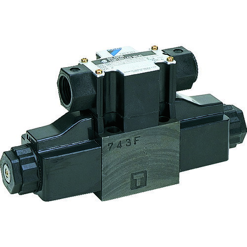 ■ダイキン 電磁パイロット操作弁 電圧AC100V 呼び径1/4 KSOG022CA30(3648893)