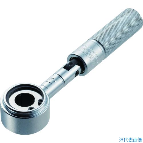 オレンジブック トラスコ中山　TRUSCOVESSEL 全ネジレンチZW4 1/2 〔品番:ZW4〕[ 注番:3715922]特長●全ねじ・ズンギリ・吊りボルト取り付け用専用工具です。●ストレートで増し締め、折り曲げて早回しの二通りの使い方ができます。●長い吊りボルトも中間で作業が可能です。●軽量・コンパクトで携帯に便利です。仕様●全長(mm)：140●厚さ(mm)：20●セット内容(点)：1●適合ねじ径：全ネジ1/2仕様2材質/仕上●クロムモリブデン鋼●表面処理：メッキ処理セット内容/付属品注意原産国（名称）日本JANコード4907587017123本体質量222gオレンジブック トラスコ中山　TRUSCOVESSEL 全ネジレンチZW4 1/2 〔品番:ZW4〕[注番:3715922][本体質量：222g]《包装時基本サイズ：199×62×27》〔包装時質量：230g〕分類》手作業工具》レンチ・スパナ・プーラー》配管用ラチェットレンチ☆納期情報：仕入れ先通常在庫品 (欠品の場合有り)