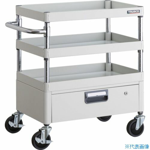 オレンジブック トラスコ中山　TRUSCOTRUSCO ツールワゴン フェニックスワゴン 省音 600X400XH740 1段引出付 ホワイト 〔品番:PEW763VW〕[ 注番:4883306]特長●抗菌粉体塗装ですので、長く清潔にお使いいただけます。（SIAA抗菌ISO22196：JP0122258A0002X）●深さ113mmの引出しが付いており、工具や計器の保管に適しています。●引出しには飛び出し防止のラッチ機能が付いています。●棚板は表・裏両面使え、ワンタッチブッシュの採用で組み立ても簡単です。●省音キャスターを使用した静かで滑らかな使い心地のパイプ式ワゴンです。用途●工場・倉庫・店舗等●工具や書類などの小物の収納・保管に。仕様●最大積載量(kg/台)：150●均等積載量(kg/段)：100●色：ホワイト●間口(mm)：690●奥行(mm)：400●高さ(mm)：740●段数(段)：3●支柱径(mm)：25.4●キャスター径(mm)：100●こぼれ止め高さ(mm)：50●棚板調整ピッチ(mm)：25仕様2●引出し均等荷重(kg)：10●キャスター：自在式 100mm(2個) 自在式(ストッパー付) 100mm(2個)材質/仕上●本体:スチール（塗装部：抗菌粉体塗装）●支柱:スチール(クロムメッキ)●ハンドル：スチール（クロムメッキ）●キャスター金具：スチール●車輪：エラストマー（省音タイプ）セット内容/付属品注意原産国（名称）日本JANコード本体質量24.3kgオレンジブック トラスコ中山　TRUSCOTRUSCO ツールワゴン フェニックスワゴン 省音 600X400XH740 1段引出付 ホワイト 〔品番:PEW763VW〕[注番:4883306][本体質量：24.3kg]分類》物流・保管用品》ツールワゴン》スチール製ワゴン（ボルトレスタイプ）☆納期情報：仕入れ先通常在庫品 (欠品の場合有り)