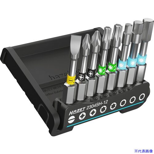 オレンジブック トラスコ中山　TRUSCOHAZET ビットセット8点 〔品番:2304SH12〕[ 注番:6930820]特長仕様●ケース色：黒●ケース寸法(mm)間口：83●ケース寸法(mm)奥行：70●ケース寸法(mm)高さ：22●セット内容(点)：8仕様2●六角ソリッド6.3mm（1/4インチ）・8set●・職場や家庭でのDIYに便利なツールホルダーに収まったツールセット●・最小限のスペースに最大限のツールを収納し、非常に便利でコンパクトで、外●　観もすっきりスマートです●・HAZET SmartHolder - アクセスしやすいツール収納セット●・側面のボタンでキックスタンドをセットアップするドライバービットマガジン●・ビットスタンドを上げると、簡単にビットを取り外すことができます●・閉じた状態では、すべてのパーツが常に安全にロックされているため、パーツ●　の脱落はありません。●0.8×5.5mm材質/仕上セット内容/付属品注意原産国（名称）ドイツJANコード4000896250592本体質量0.108kgオレンジブック トラスコ中山　TRUSCOHAZET ビットセット8点 〔品番:2304SH12〕[注番:6930820][本体質量：0.108kg]分類》手作業工具》工具セット》整備用工具セット☆納期情報：メーカー取り寄品（弊社より発送）