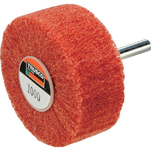オレンジブック トラスコ中山　TRUSCOTRUSCO ナイロン軸付ホイール 外径50×厚み25×軸6 1000#(5個入) 〔品番:UFN5251000〕[ 注番:7683146]特長●ステンレス、一般金属兼用です。●ナイロン繊維がクッションの役割をし、被研磨材を削り込みすぎることを防ぎます。●ナイロン繊維不織布に研材を特殊樹脂接着剤で固着させてあり、耐薬品性、耐水性、弾力などに優れています。●自生作用によっていつも新しい表面が表れるため、目づまりが起こりにくく、研磨の初期から終期まで仕上げ面の表面粗さが一定です。●長い間形を持続します。エッジがボロボロにかけることもありません。用途●塗装はがし、メッキ前の研磨。ステンレス、鉄、合金、木材、プラスチックなどの研磨に最適。●使用工具:ストレートグラインダー。仕様●粒度(#)：1000●外径(mm)：50●幅(mm)：25●軸径(mm)：6●軸長(mm)：40●不織布枚数(枚)：40●最高使用回転数(rpm)：3000仕様2●最高使用回転数：3000rpm●外径×幅×軸径×軸長：50×25×6×40mm材質/仕上●軸：スチールセット内容/付属品注意●最高使用回転数以下でご使用ください。●作業時は必ず安全帽、安全メガネなどの保護具をご着用ください。●提供不可：chemSHERPA原産国（名称）日本JANコード4989999393910本体質量243gオレンジブック トラスコ中山　TRUSCOTRUSCO ナイロン軸付ホイール 外径50×厚み25×軸6 1000#(5個入) 〔品番:UFN5251000〕[注番:7683146][本体質量：243g]《包装時基本サイズ：150×140×70》〔包装時質量：286g〕分類》電動・油圧・空圧工具》研削研磨用品》ナイロン軸付ホイール☆納期情報：仕入れ先通常在庫品 (欠品の場合有り)