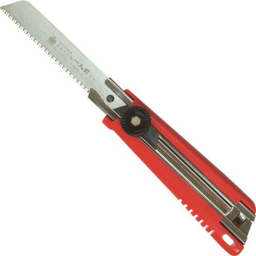 オレンジブック トラスコ中山　TRUSCORAZORSAW 小さくても一人前生木 〔品番:1161〕[ 注番:8199123]特長●庭木・盆栽・生花の細枝を楽に切落せる刃で目詰まりしない専用目立です。●カッタータイプで収納が便利です。用途●庭木・盆栽・生花の細枝用。仕様●刃長(mm)：80●全長(mm)：235●刃ピッチ(mm)：1.7仕様2●衝撃焼入れ●無電解ニッケルメッキ材質/仕上●刃：SK材●柄：ABS樹脂セット内容/付属品注意原産国（名称）日本JANコード4903524400720本体質量75gオレンジブック トラスコ中山　TRUSCORAZORSAW 小さくても一人前生木 〔品番:1161〕[注番:8199123][本体質量：75g]《包装時基本サイズ：235×40×20》〔包装時質量：75g〕分類》手作業工具》ハサミ・カッター・鋸》園芸用鋸☆納期情報：オレンジブック掲載以外でメーカー直送品【法人限定＝会社名ご記入お願い致します。】
