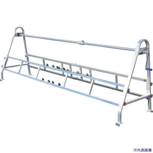 オレンジブック トラスコ中山　TRUSCOHARAX マキエース 〔品番:MA240H〕[ 注番:1001427]特長●反転防止装置（ラチェット）が付いていますから、1人作業でも巻き取ることができます。●工具無しでコンパクトに折りたたみでき軽トラックの荷台に載せられます。用途●ビニール、不織布などのフィルム巻取機として。仕様●幅(mm)：660●高さ(mm)：968●長さ(mm)：2965仕様2●組立品●巻取有効幅240cm以下●有効巻取直径75cm材質/仕上●本体：アルミ合金セット内容/付属品注意原産国（名称）日本JANコード4939356375073本体質量9.6kgオレンジブック トラスコ中山　TRUSCOHARAX マキエース 〔品番:MA240H〕[注番:1001427][本体質量：9.6kg]《包装時基本サイズ：3050×670×300》〔包装時質量：10kg〕分類》園芸用品》緑化用品》園芸支柱・園芸ネット☆納期情報：オレンジブック掲載以外でメーカー直送品【法人限定＝会社名ご記入お願い致します。】