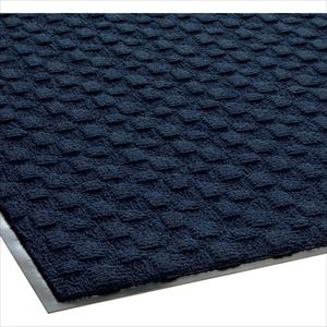 オレンジブック トラスコ中山　TRUSCOテラモト 雨天用マット ラインアート 〔品番:MR0560463〕[ 注番:2501329]特長●雨の日でも晴れの日でもエントランスを美しく演出します。●モダンなデザインで空間のグレードをアップさせるハイスタンダードな吸水・除塵マットシリーズです。用途●吸水マットとして。仕様●色：灰黒●サイズ短辺(mm)：900●厚さ(mm)：10●奥行(mm)：1500仕様2材質/仕上●表面：ポリエステル（原着ポリエステル、再生PET50％）●裏面：軟質塩化ビニールセット内容/付属品注意原産国（名称）日本JANコード4904771121154本体質量5.8kgオレンジブック トラスコ中山　TRUSCOテラモト 雨天用マット ラインアート 〔品番:MR0560463〕[注番:2501329][本体質量：5.8kg]《包装時基本サイズ：900×1500×50》〔包装時質量：6kg〕分類》清掃・衛生用品》床材用品》玄関マット☆納期情報：メーカー取り寄品（弊社より発送）