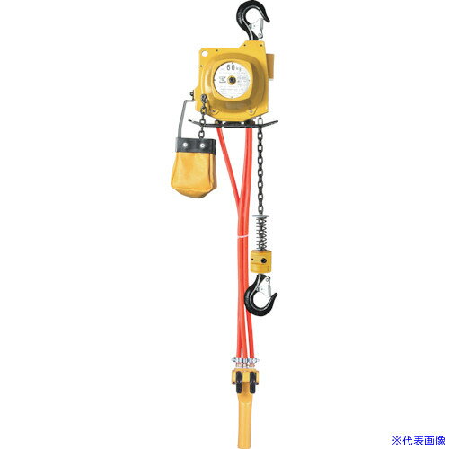 オレンジブック トラスコ中山　TRUSCOENDO エアーホイスト AT−60K 60kg 3m 〔品番:AT60K〕[ 注番:3210014]特長●高速運転から低速運転まで簡単に操作ができます。●自在のスピードコントロールです。●小型・軽量、エアモーターで安全運転です。●強力ロードチェーン採用により高頻度にも対応します。●上、下限リミットスイッチ付で安全です。●化学工場や爆発の危険性がある場所でも使用できます。用途●機械加工のワーク搬送および着脱に。●金型作業および治工具の芯出しに。仕様●定格荷重(t)：0.060●標準揚程(m)：3●巻上速度(m/min)：16.5〜23.5●給気圧力(MPa)：0.4〜0.6●空気消費量(［［M3］］/min)：0.52〜0.85●接続口径：Rc3/8●操作方法：ペンダント操作タイプ仕様2●操作ホース：1.8m●ロードチェン式材質/仕上セット内容/付属品注意原産国（名称）日本JANコード4560119621023本体質量12.3kgオレンジブック トラスコ中山　TRUSCOENDO エアーホイスト AT−60K 60kg 3m 〔品番:AT60K〕[注番:3210014][本体質量：12.3kg]《包装時基本サイズ：460×290×304》〔包装時質量：15000g〕分類》荷役用品》チェーンブロック・クレーン》ホイスト☆納期情報：仕入れ先通常在庫品 (欠品の場合有り)