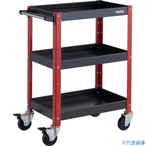 オレンジブック トラスコ中山　TRUSCOTRUSCO ツールワゴン バーディワゴン 600X400XH880 深3段 ブラック/レッド 〔品番:BDW963F3BKR〕[ 注番:3268085]特長●車輪と共に車軸もロックするダブルロック仕様のキャスターです。●アングル支柱に突起を出し、棚板を固定することにより縦横のゆれを軽減します。●棚板は皿型・フラット型の表裏両面使用できます。●棚板の組付けは、内側にフランジ付ナットを使用しているため、外側から六角レンチで締め付けることで組み立てが可能です。用途●工場内の運搬作業や、ピッキング作業に、またライン作業における工具置き台、部品、商品の仮置きに。仕様●最大積載量(kg/台)：200●均等積載量(kg/段)：120●色：支柱レッド／他ブラック●間口(mm)：679●奥行(mm)：400●高さ(mm)：880●段数(段)：3●キャスター径(mm)：100●こぼれ止め高さ(mm)：60仕様2●キャスター：自在式(Wストッパー付) 100mm(2個) 自在式 100mm(2個)●特許第4866138号登録商品●こぼれ止め高さ：60mm材質/仕上●本体:スチール●キャスター金具:スチール●車輪:ゴムセット内容/付属品注意●「最大積載量」とは、各棚板の表面に均一に荷重をかけた場合に、耐えられる重さの合計をいいます。●「均等積載量」とは、棚板の表面に均一に荷重をかけた場合に、耐えられる重さをいいます。原産国（名称）日本JANコード本体質量18.14kgオレンジブック トラスコ中山　TRUSCOTRUSCO ツールワゴン バーディワゴン 600X400XH880 深3段 ブラック/レッド 〔品番:BDW963F3BKR〕[注番:3268085][本体質量：18.14kg]分類》物流・保管用品》ツールワゴン》スチール製ワゴン（ボルトタイプ）☆納期情報：仕入れ先通常在庫品 (欠品の場合有り)