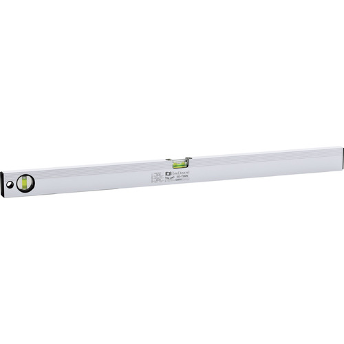 オレンジブック トラスコ中山　TRUSCOエビスダイヤモンド 磁石付ベーシックレベル(シルバー) 750mm 〔品番:ED75MN〕[ 注番:4105320]特長●樹脂製フラット型サイドキャップ付で建材等を傷つけません。●6本線気泡管は、勾配の1/100（1分勾配）・2/100（2分勾配）が測定できます。●拡大レンズ付で大変見やすいです。●精度の調整機構付で大変便利です。●測定基準面がV溝付でパイプ等の測定ができます。●蓄光付で明るい所で光を蓄積して暗い所で数分間発光します。●水平気泡管は拡大レンズ付きで見やすいです。●磁石付で鉄骨工事・プラント工事に便利です。用途●水平・垂直の測定に。仕様●長さ(mm)：750●高さ(mm)：51●厚さ(mm)：19.5●マグネット：3ヵ所●本体色：シルバー●気泡管色：グリーン●精度：±1.00mm/m=±0.0573°以内●感度：0.35mm/m=0.0201°仕様2●マグネット付材質/仕上●本体：アルミ合金押出材硬化処理●気泡管：アクリル樹脂(PMMA)●キャップ：ABS樹脂●プロテクター：エラストマー樹脂セット内容/付属品注意原産国（名称）日本JANコード4950515111684本体質量563gオレンジブック トラスコ中山　TRUSCOエビスダイヤモンド 磁石付ベーシックレベル(シルバー) 750mm 〔品番:ED75MN〕[注番:4105320][本体質量：563g]《包装時基本サイズ：760×55×25》〔包装時質量：570g〕分類》測定・計測用品》測量用品》水平器☆納期情報：仕入れ先通常在庫品 (欠品の場合有り)