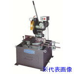 オレンジブック トラスコ中山　TRUSCO大同 プリマック370切断機 低床型 〔品番:P370L〕[ 注番:4615409]特長●特殊鋼ギアの組み合わせによる安定した軸駆動のため、大型材料の切断・重切削に適した長寿命機構切断機です。●切断量の多い作業のために効率の良い半自動機SA型も用意されています。用途●角パイプ、大径の丸棒の切断に。●鉄鋼・非鉄のあらゆる金属切断に。仕様●電源(V)：三相200●出力(kW)：1.5●電源コード長さ(m)：3●幅(mm)：640●奥行(mm)：850●高さ(mm)：1380●切断能力(mm)パイプ：120●切断能力(mm)アングル：100×100●使用砥石(mm)：370●砥石回転数(rpm)50Hz/60Hz：20/24.5●切断能力：丸棒●型式：低床型●梱包寸法(mm)縦：820●梱包寸法(mm)横：1000●梱包寸法(mm)高さ：1150●梱包重量(kg)：300●砥石回転数(rpm)(50Hz/60Hz)：20/24.5●ノコ刃(mm)：370●角度切断(°)：左45●テーブル高さ(mm)：480仕様2●電源：三相200V●直角切(mm)：100×100●45度切断(mm)：100×100●使用ノコ刃(mm)：370材質/仕上セット内容/付属品●メタルソー1枚●分解工具一式●切粉除去ローラー一式●切断油1L注意原産国（名称）日本JANコード本体質量280kgオレンジブック トラスコ中山　TRUSCO大同 プリマック370切断機 低床型 〔品番:P370L〕[注番:4615409][本体質量：280kg]《包装時基本サイズ：1000×310×1150》〔包装時質量：300kg〕分類》電動・油圧・空圧工具》電動工具》切断機☆納期情報：オレンジブック掲載以外でメーカー直送品【法人限定＝会社名ご記入お願い致します。】