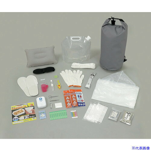 オレンジブック トラスコ中山　TRUSCOArTeC 水害対策セット 30点(52309) 〔品番:52309〕[ 注番:5763288]特長仕様仕様2●防水バッグ×1、スティックライト×1、アルミシート×1、ホイッスル×1、給水袋×1、携帯簡易トイレ×2、ウェットティッシュ×1、マスク×3、エアー枕×1、レインポンチョ×1、アイマスク×1、非常用食器折り紙×1、耳栓×1、エイドチーム×1、綿棒×10、絆創膏×5、包帯×1、コットン×3、爪切り×1、ピンセット×1、はさみ×1、歯ブラシセット×1、ロープ×1、不織布スリッパ×1、軍手×1材質/仕上セット内容/付属品注意原産国（名称）日本JANコード本体質量1249gオレンジブック トラスコ中山　TRUSCOArTeC 水害対策セット 30点(52309) 〔品番:52309〕[注番:5763288][本体質量：1249g]分類》環境改善用品》防災・防犯用品》避難用品☆納期情報：オレンジブック掲載以外でメーカー直送品【法人限定＝会社名ご記入お願い致します。】