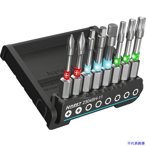 オレンジブック トラスコ中山　TRUSCOHAZET ビットセット8点 〔品番:2304SH11〕[ 注番:6930818]特長仕様●ケース色：黒●ケース寸法(mm)間口：85●ケース寸法(mm)奥行：70●ケース寸法(mm)高さ：22●セット内容(点)：8仕様2●六角ソリッド6.3mm（1/4インチ）・8set●・職場や家庭でのDIYに便利なツールホルダーに収まったツールセット●・最小限のスペースに最大限のツールを収納し、非常に便利でコンパクトで、外●　観もすっきりスマートです●・HAZET SmartHolder - アクセスしやすいツール収納セット●・側面のボタンでキックスタンドをセットアップするドライバービットマガジン●・ビットスタンドを上げると、簡単にビットを取り外すことができます●・閉じた状態では、すべてのパーツが常に安全にロックされているため、パーツ●　の脱落はありません。●PH1・PH2材質/仕上セット内容/付属品注意原産国（名称）ドイツJANコード4000896250615本体質量0.103kgオレンジブック トラスコ中山　TRUSCOHAZET ビットセット8点 〔品番:2304SH11〕[注番:6930818][本体質量：0.103kg]分類》手作業工具》工具セット》整備用工具セット☆納期情報：メーカー取り寄品（弊社より発送）