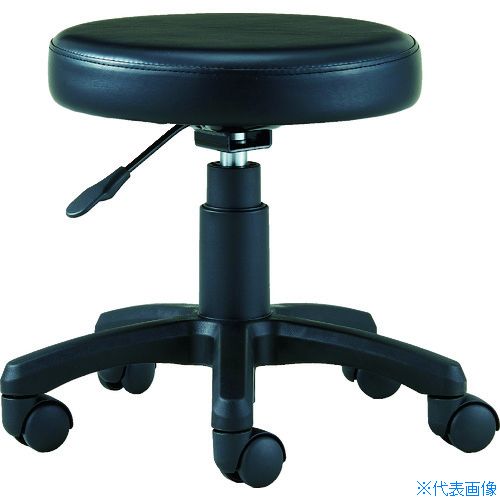 オレンジブック トラスコ中山　TRUSCOTRUSCO ワークチェア WC−20 ブラック 〔品番:WC20BK〕[ 注番:8194974]特長●作業椅子以外でも使えるデザイン、組立も簡単でマルチに使える仕様です。仕様●座幅(mm)：375●座奥行(mm)：375●幅(mm)：375●張地：合成皮革●色：ブラック●脚色：ブラック●座高(mm)：420〜520仕様2●座上下昇降機能：ガス調節式材質/仕上●座部：合板・ウレタンフォーム●脚：エンプラ樹脂成型品・ナイロン双輪キャスターセット内容/付属品注意●キャスター：差し込み式。直径11mm・長さ22mm（ネジ込み式ではありません）●提供不可：chemSHERPA、SDS、ミルシート原産国（名称）台湾JANコード4989999484786本体質量5kgオレンジブック トラスコ中山　TRUSCOTRUSCO ワークチェア WC−20 ブラック 〔品番:WC20BK〕[注番:8194974][本体質量：5kg]《包装時基本サイズ：470×460×180》〔包装時質量：6kg〕分類》オフィス・住設用品》オフィス家具》作業用チェア☆納期情報：仕入れ先通常在庫品 (欠品の場合有り)