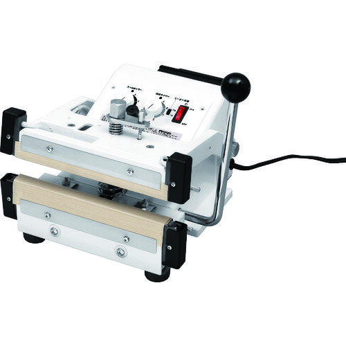 オレンジブック トラスコ中山　TRUSCOSURE 卓上ハイパワーシーラー 〔品番:NL202JW10〕[ 注番:8590886]特長●高性能ヒーターを上下に搭載しています。●お茶やコーヒーなどのアルミラミネートガゼット袋をシールできます。●上下ヒーター発熱/下側ヒーターのみ発熱を切替えることができます。●厚手だけではなく薄手のフィルムもきれいにシールできます。●シール面がきれいに安定して圧着できる冷却タイマーを搭載しています。用途●ビニール、ポリ袋などのシール作業に。仕様●シール幅(mm)：10●シール長さ(mm)：200●電源(V)：100●消費電力(W)：1200●本体寸法(mm)幅：330●本体寸法(mm)奥行：370●本体寸法(mm)高さ：275●電源コード長さ(m)：1.8仕様2●溶着専用●シール最大厚さ：0.6mm(ポリエチレン)●溶着部温度：250℃●瞬間通電式材質/仕上●本体ケース：アルミダイキャスト●圧着レバーノブ：フェノール樹脂セット内容/付属品●交換ヒーター2本、交換フッ素樹脂絶縁粘着テープ2枚注意原産国（名称）台湾JANコード4905058411302本体質量10.5kgオレンジブック トラスコ中山　TRUSCOSURE 卓上ハイパワーシーラー 〔品番:NL202JW10〕[注番:8590886][本体質量：10.5kg]《包装時基本サイズ：560×490×230》〔包装時質量：11kg〕分類》梱包用品》梱包結束用品》シーラー☆納期情報：仕入れ先通常在庫品 (欠品の場合有り)