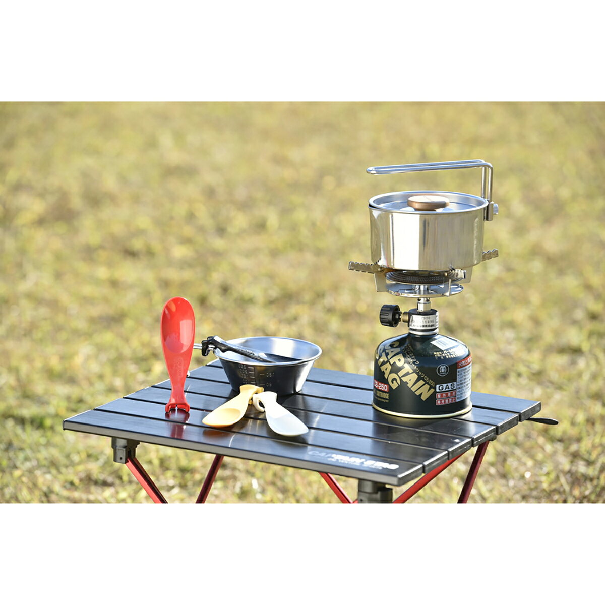 ファーストFACTORYのキャプテンスタッグ(CAPTAIN STAG) シェラカップスプーン(オフホワイト) | オフホワイト スプーン シェラカップ アウトドア 日本製 キャンプ カトラリー 食器 クッキング パール金属 樹脂製 樹脂 ソロキャンプ 釣り具 レジャー用品｜アングル3