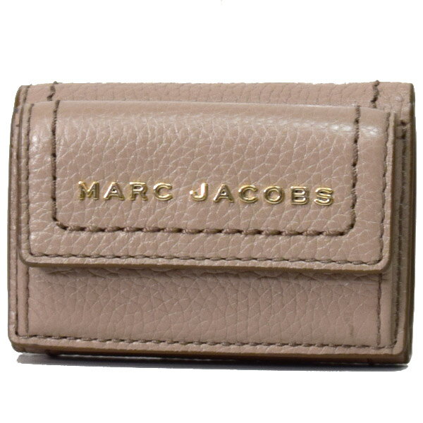 楽天ブランド専門店 パイクストリートマークジェイコブス コンパクト財布 MARC JACOBS レザー ロゴ ミニ トライフォールド ウォレット 三つ折り 財布 グレージュ M0016973【ブランド 新品 送料無料 正規 人気 安心 保証 10倍 OUTLET アウトレット ギフト 誕生日 プレゼント】