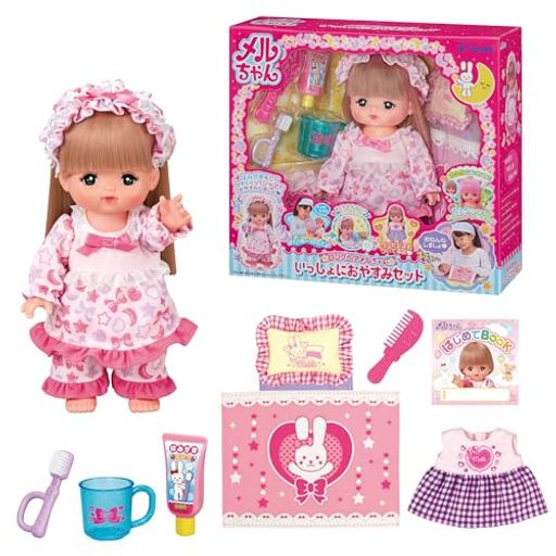 対象年齢:3才以上 セット内容:ロングヘアメルちゃん(パンツつき)、パジャマ上下、ヘッドドレス、ワンピース、まくら、かけぶとん、しきふとん、ハブラシ、はみがきこ、コップ、くし、ミニブック メルちゃんと遊びながら一日の習慣を覚えることができます お風呂に入ると髪がピンクになる ロングヘアメルちゃんと「おきがえ」「はみがき」「おねんね」遊びを楽しめるセット