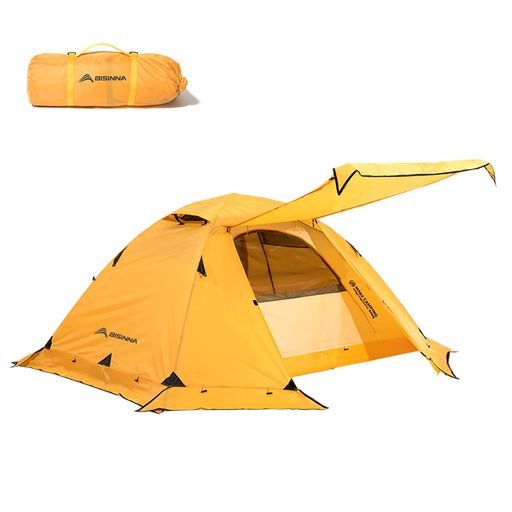 【二人用キャンプテント】1~2人用に適したサイズで、展開時は210x150x110cmの広々とした空間を提供します。インナーには通気性の高い150Tポリエステル素材を使用し、フライシートは紫外線を遮断するUPF50+の210Tポリエステル生地です。収納サイズはわずか46x17x17cmで、重量も2.92kgと軽量なので持ち運びが楽々です。前後の出入り口があり、出入りがスムーズで荷物の出し入れにも便利なデザインです。 【4シーズンテント】夏は涼しく、冬は暖かく使えるよう設計されています。インナーテントの前後には大きなメッシュドアがあり、通気性が抜群です。これにより、暑い夏の日には新鮮な風を取り入れ、快適に過ごせます。さらに、蚊や虫の侵入を防ぐので、安心して夜を過ごせます。冬の寒さに対応するために、可巻き上げ可能なスカートを装備しています。雪の日には、このスカートが冷気の侵入をしっかりと防ぎます。強風や雪が降るときは、雪や石で雪裙を押さえることで、より効果的に冷気を遮断できます。これにより、冬のキャンプでも快適さを保ちながら楽しむことができます。