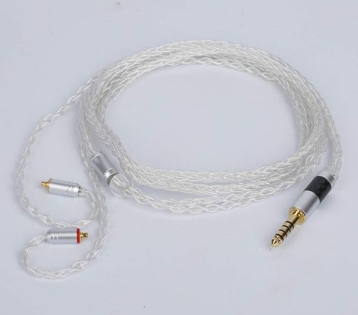 線材に伝送ロスを抑え、クリアでレンジの広い特性のOFC導体に鮮やかで伸びのある高域と解像度の向上を可能にする銀メッキ加工を施し8芯で編込みをした高品質リケーブルです。 信号伝送ロスを最小限に抑え音の劣化を少なく、音の広がりや奥行き感を向上、高域から低域までバランスに優れた音質で臨場感溢れる音場を表現します。 サウンドに関しては、解像感と定位感に優れ、音のメリハリ感が特に良く、音楽を聞きながら、目の前で歌っているような臨場感が溢れています。 柔らかくしなやかな素材が使用されているため取り回しは良好、後々ケーブルに巻き癖が付いたりといった心配もしない。 超軽量でも耐久性を確保。イヤフォンケーブルには長期使用に耐える。 高品位プラグにより、音の広がりや低音の音圧バランスを最適化し、引き締まった低音とクリアな中高音を再生し、分離能力を最大限に発揮させます