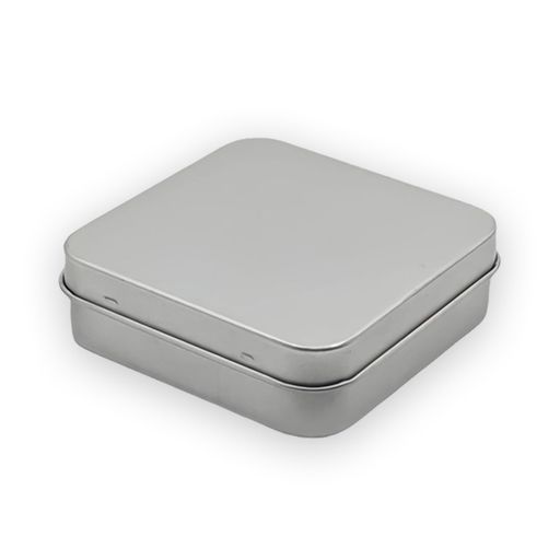 【製品サイズ】サイズ:7cmx7cmx2.5cm。コンパクトながら、様々な小物を収納できる便利なサイズです。 【高品質素材】高品質な鉄素材を使用しており、堅牢で耐久性が抜群です。 【ヒンジ付き】ヒンジ付きのデザインにより、しっかりとした開閉が可能です。緊急時にも蓋と胴体が分離しないため、中身が落ちる心配がありません。 【携帯便利】軽量でコンパクトなデザインのため、持ち運びが簡単です。バッグやポケットに収まりやすく、目立たずに持ち歩けます。 【多機能収納】コンドームや薬品、アクセサリー、ジュエリー、その他の小物など、様々なアイテムを整理して収納できる鉄箱です。