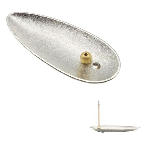 【本体のサイズ】長さ14cm、幅4.5cm、高さ1cm。玉の直径:2.8mm。素材:合金。 【 お香の香る空間で過ごしてみませんか 】上品な風合いのお香立てにお好みの香りを焚きながら、 空間でリラックスできます。この様な お香の持つ特性を利用することで、日常生活の様々な場面をよりよく過ごすことができます。またお香の 香りは、運気や縁を引き寄せるといわれており、香皿とあわせ開運グッズとして広く親しまれています。 【耐久性&amp;高級感あり】無駄な装飾もなく、シンプルなデザインで、おしゃれな北欧風の専用お線香立はお部屋の雰囲気やインテリアに増えます。耐高温-50~1600°C。耐久性に優れ、長時間に焼香しても変形・爆裂しない。ご安心使用ください。 【完璧なギフト】葉っぱをモチーフにした美しい曲線のフォルムが目をひき、アンティーク調の色合いと和モダンなデザインで、さまざまなテイストのお部屋に程よくマッチします。ヨガ・精神集中・瞑想好きな方へのギフトとしてオススメです。 【様々な場所に適用】和室や茶室はもちろん、ヨガ教室、図書室、書斎、ピアノ室、おしゃれな店舗のインテリア、オフィスなどで和やかな癒しのムードを演出します。