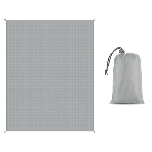 【サイズ】展開:140cm*100cm、収納:9*15*3cm。【重量】120g。【素材】210Tオックスフォード 【高品質素材】210Tオックスフォード素材を使用しており、耐久性にも優れています。長く使えることができます。 【軽量】超軽量でコンパクトなので持ち運びが便利です。ポケットやリュックに収納することができ、省スペースで使用できます。 【使い勝手抜群】四隅にはペグダウンに便利なループ、風飛びを防止できるポケットが付いています。 【雨や湿気にも強い】撥水・防湿性があり、雨や湿度の高い場所でも安心して使用できます。