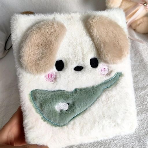 【可愛いデザイン:】シール帳 女の子 A6サイズは、ふわふわ動物デザインが魅力で、学校や自宅での使用にぴったり。 【便利なA6バインダー:】6穴式バインダー仕様で、台紙や収納リフィルを自由に追加できる。 【コレクション整理に最適:】シール帳はコレクション用として大容量収納が可能で、子供から大人まで楽しめる。 【持ち運び簡単:】コンパクトなA6サイズでバッグに入れて持ち運べ、自宅や学校でも使いやすい。 【プレゼントに最適:】可愛いシール帳は女の子へのギフトに最適で、友達や家族への贈り物にも喜ばれる。