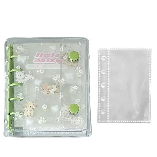 【セット内容】M5 シール帳バインダー1冊(縦12.7cmx横10.8cmx厚さ2cm)、両面ポケット付きリフィル10枚。重さ約65g。かわいいデザインで手帳を楽しく彩ります。 【丈夫なPVC素材】このシール帳は、柔軟で防水性のあるPVC素材でできており、耐久性に優れ、滑らかでページをめくりやすく、軽量で汚れにくく、汚れた後も優しく拭くだけで簡単にきれいにすることができます。 【便利なM5サイズ】手のひらサイズの超軽量5穴バインダー。コンパクトサイズでバッグに収納しやすく、持ち運びにも便利。修学旅行にも最適です。5穴デザインで中ページの入れ替えが簡単、自分流にカスタマイズできます。 【強力なバックルデザイン】シール帳はダブルバックルデザインを採用し、中身が落ちないようにしっかりと閉じることができます。リングの両端を軽く押すだけで簡単に開閉でき、リフィルページの交換もスムーズで簡単です。 【幅広い用途】シール帳、トレーディングカードの収集帳として使用できるだけでなく、日記帳、プランナー、フォトアルバム、収支帳、メモ帳、手帳愛好家の多様な創造的ニーズを満たすことができます。