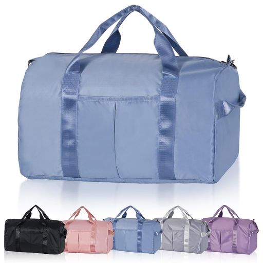 【商品仕様】容量:23L。サイズ:約 幅46x奥行21x高さ24cm。重量:約0.36kg。取り外し可能なショルダーストラップ付き。 カラー:ブルー。旅行やジム、出張など幅広いシーンで使いやすいボストンバッグです。 【軽量で持ち運びやすい】本体は軽く、手持ち・肩掛け・斜め掛けに対応。荷物が多い日でも移動しやすく、サブバッグとしても便利です。 【整理しやすい収納力】メイン収納に衣類やタオル、小物をまとめて収納可能。1泊程度の荷物を入れやすく、普段使いから短期旅行まで活躍します。 【撥水生地で日常使いに便利】ポリエステル素材を採用し、水滴や汚れが付きにくい仕様。突然の小雨やジム帰りなど、毎日の持ち歩きにも使いやすい設計です。 【キャリーオン対応】背面の固定ベルトでスーツケースのハンドルに装着可能。旅行、出張、修学旅行、スポーツ、アウトドアまで家族で使えるシンプルなデザインです。